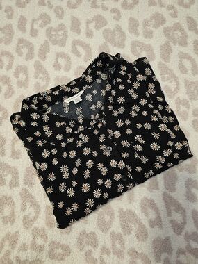 AEO Black Daisy Button-Up Top